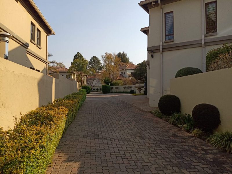 4 BED HOUSE FOR IN BRYANSTON SANDTON