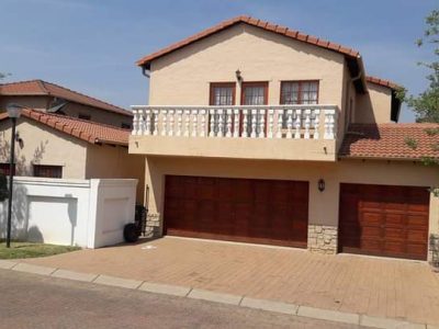 3 Bedroom house in Summit View Estate in Midrand