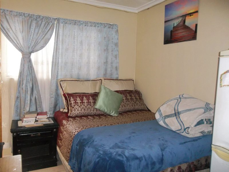 8 bed house for sale in Turffontein