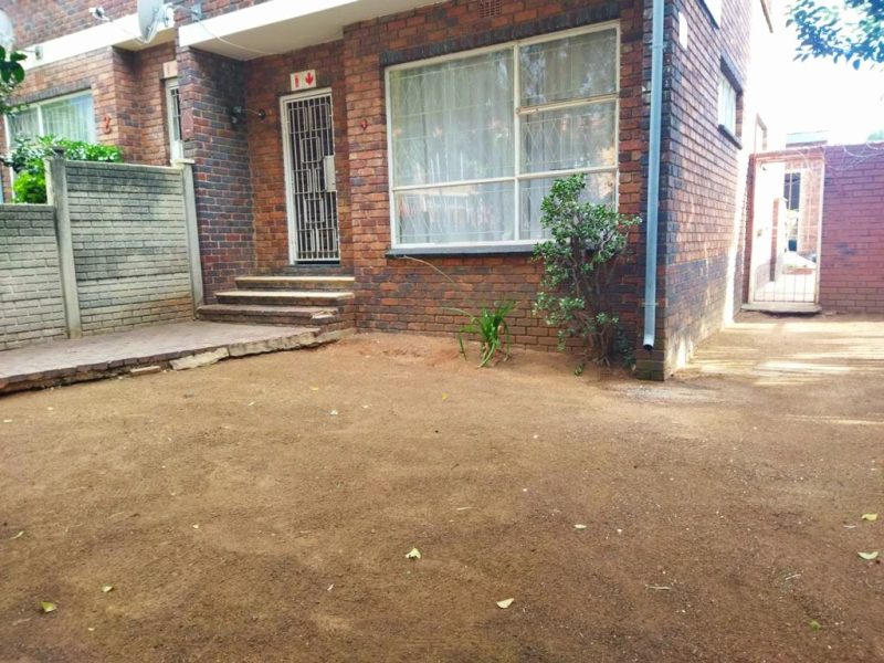 Stunning 3 bed Apartment (Duplex ) for sale in Rosettenville